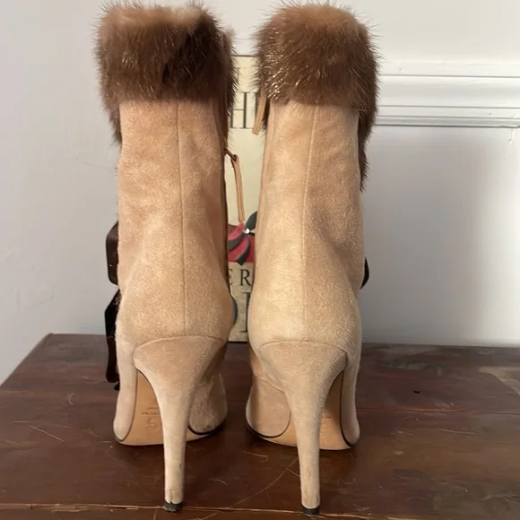 Blumarine Tan Ankle Boots with Brown mink and Ribbon - Picture 5 of 8